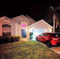 Chic 3 BR w/ Pool Near Disney Magic