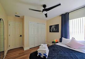 Chic 3 BR w/ Pool Near Disney Magic