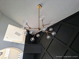 Chic 3 BR w/ Pool Near Disney Magic