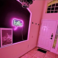 Chic 3 BR w/ Pool Near Disney Magic