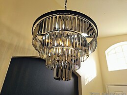 Chic 3 BR w/ Pool Near Disney Magic