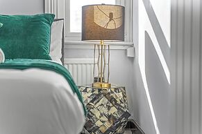 Superb 3bed Fulham Palace Retreat