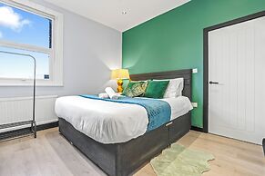 Superb 3bed Fulham Palace Retreat