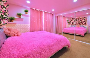 Pink Luxe Spa Retreat San Diego
