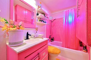 Pink Luxe Spa Retreat San Diego