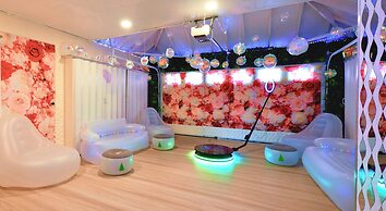 Pink Luxe Spa Retreat San Diego