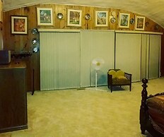 HOUSE OF FUTURE MASTER BEDROOM LANSING