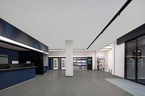 Pudong Airport  Light Residence Hotel