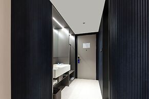 Pudong Airport  Light Residence Hotel