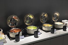 Pudong Airport  Light Residence Hotel