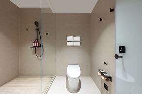 Pudong Airport  Light Residence Hotel