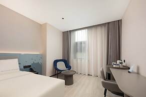 Pudong Airport  Light Residence Hotel