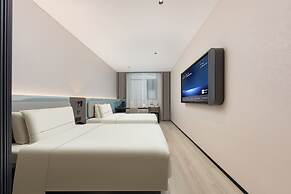 Pudong Airport  Light Residence Hotel