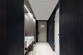 Pudong Airport  Light Residence Hotel