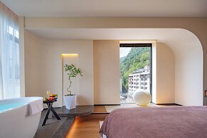 YUJIE HOTEL