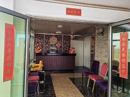 Lata Hotel