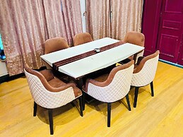 Bailey's Castle Villa