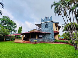 Bailey's Castle Villa