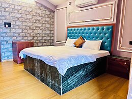 Bailey's Castle Villa