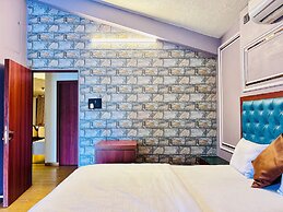 Bailey's Castle Villa