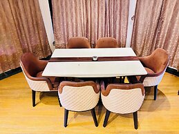 Bailey's Castle Villa