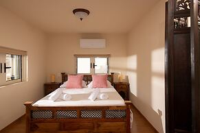 Posto Serene With Jacuzzi