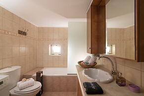 Posto Serene With Jacuzzi