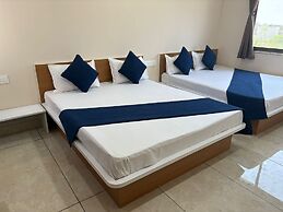 Hotel Darshan Palace - Near Dwarka Railway Station & Shree Dwarkadhish