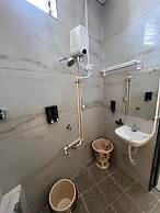 Hotel Darshan Palace - Near Dwarka Railway Station & Shree Dwarkadhish