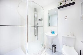 Waterside Bliss Executive Apartment