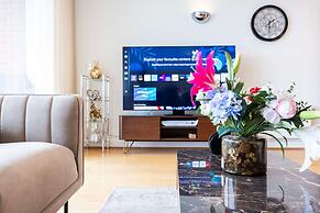 Waterside Bliss Executive Apartment