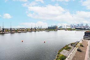 Waterside Bliss Executive Apartment