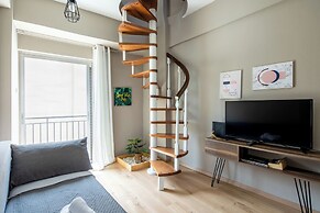 The Acropolis Pathway