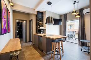 The Acropolis Pathway