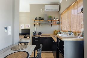 The Acropolis Pathway