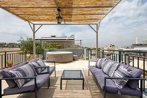 The Acropolis Pathway