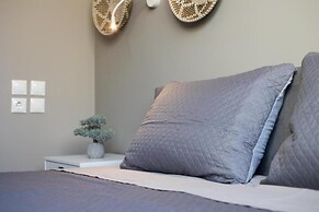 The Acropolis Pathway