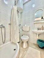 B&M Holiday Rooms