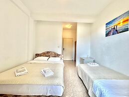 B&M Holiday Rooms