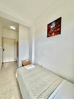 B&M Holiday Rooms