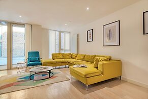 Austin David Royal Wharf