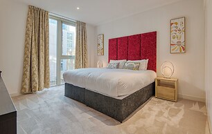 Austin David Royal Wharf