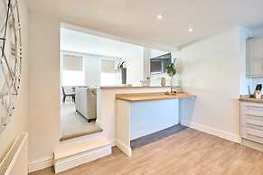 Host Stay Albert House