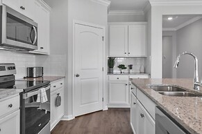 Charming 4br Ranch-style Home Corner Lot 4 Bedroom Home