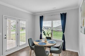 Charming 4br Ranch-style Home Corner Lot 4 Bedroom Home