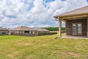 Charming 4br Ranch-style Home Corner Lot 4 Bedroom Home