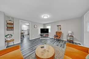 Pet-friendly 4br Near Kennywood & Pittsburgh 4 Bedroom Home