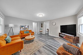 Pet-friendly 4br Near Kennywood & Pittsburgh 4 Bedroom Home