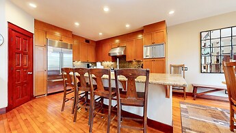 Timbers #2 4 Bedroom Townhouse