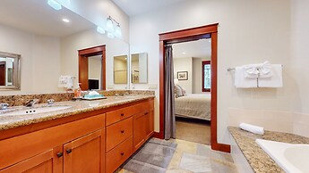 Timbers #2 4 Bedroom Townhouse